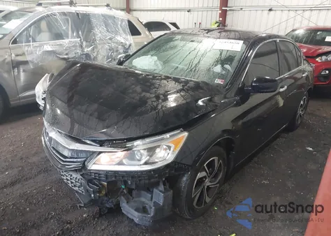 2017 Honda Accord Lx z USA, uszkodzony, nr VIN 1HGCR2F31HA217547
